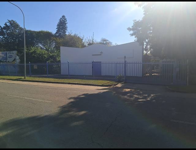 190M² BUILDING FOR SALE IN BRITS CENTRAL